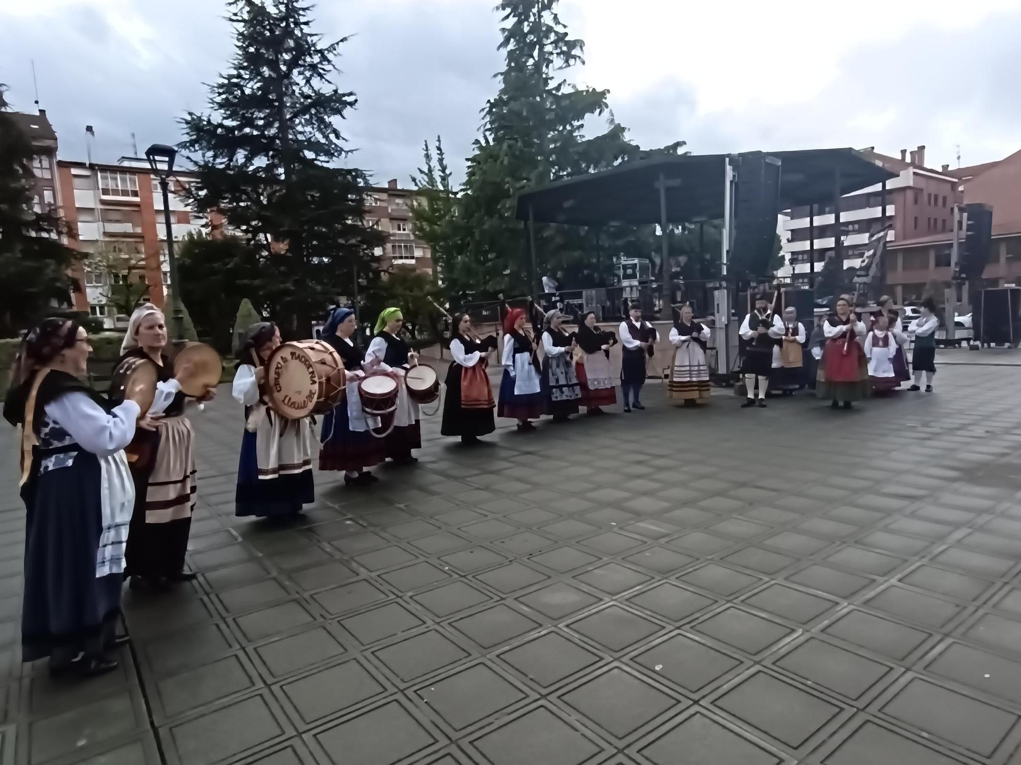 Música y tradición en Llanera para celebrar el Día de les Lletres