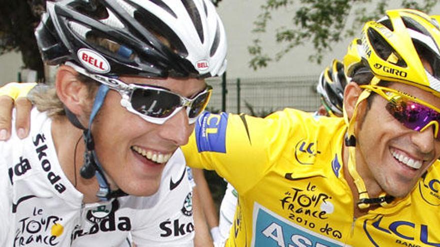 Andy Schleck y Alberto Contador en elTour de Francia de 2010.