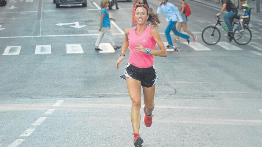 Ana Isabel Cánovas García, en la Gran Vía de Murcia