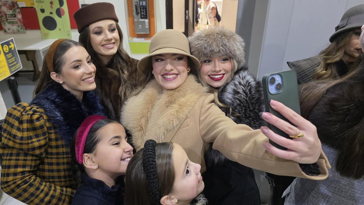 El "retro" de las Falleras 2026 en la Cabalgata de Reyes