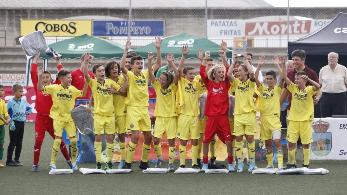 Villarreal, Real Betis y Sevilla ganan los títulos