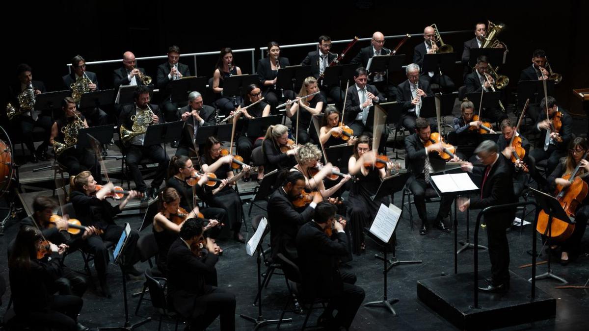 La Orquesta Ciutat d’Eivissa culmina el homenaje a Iván Mérgola | J.A. RIERA