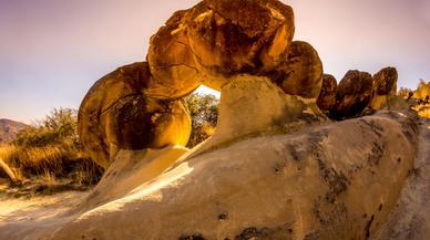 El Valle de los Planetas, la extraña formación de piedras vivas en mitad del desierto