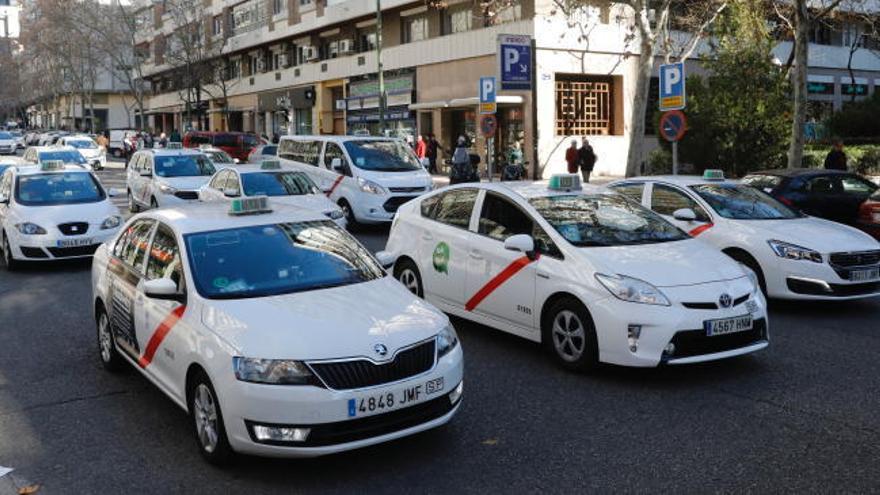 Los taxistas de Madrid ya colapsan los accesos a IFEMA