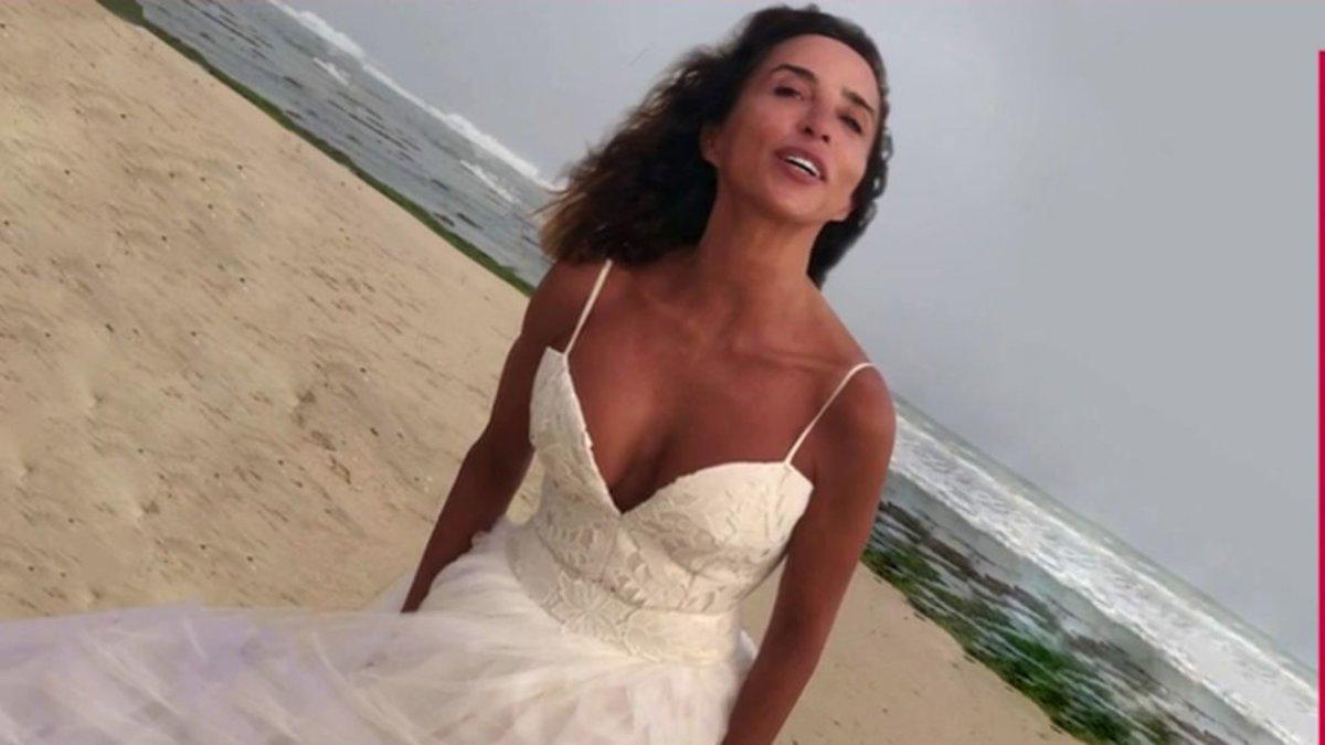 María Patiño con su traje de boda