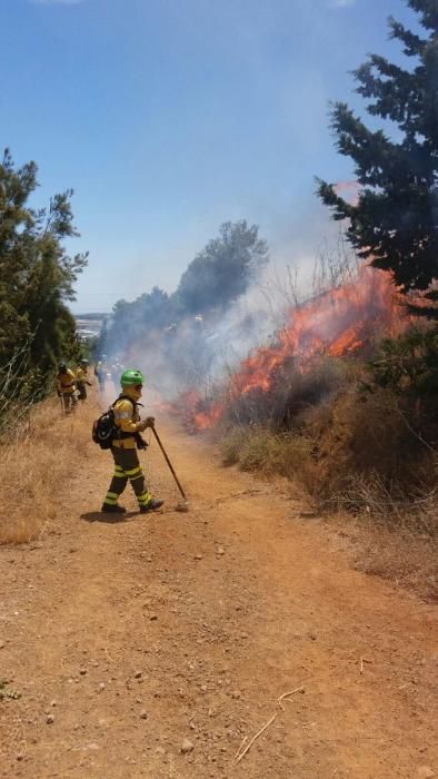 Se declara un incendio en Los Asperones