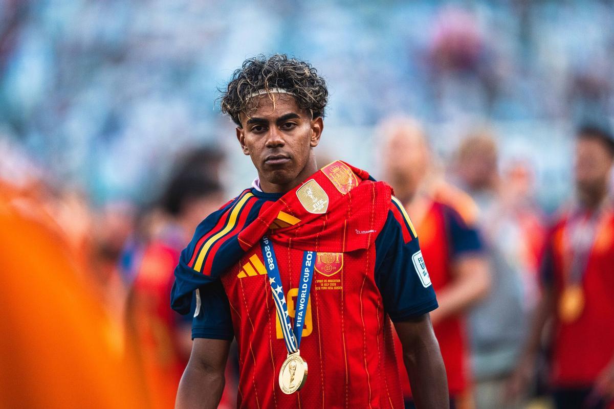 Lamine Yamal of Spain with his medal during the FIFA World Cup 2026, Final football match between Spain and Argentina on 19 July 2026 at MetLife Stadium in East Rutherford, New York, New Jersey, United States - Photo Alexandre Martins / DPPI AFP7 19/07/2026 ONLY FOR USE IN SPAIN. Alexandre Martins / DPPI / AFP7 / Europa Press;2026;ARGENTINA;ARGENTINE;COUPE;cup;ESPAGNE;FIFA;FINAL;FINALE;FOOT;football;MONDE;mondial;Soccer;Spain;Sport;WORLD;FOOTBALL - WORLD CUP 2026 - FINAL - SPAIN v ARGENTINA;