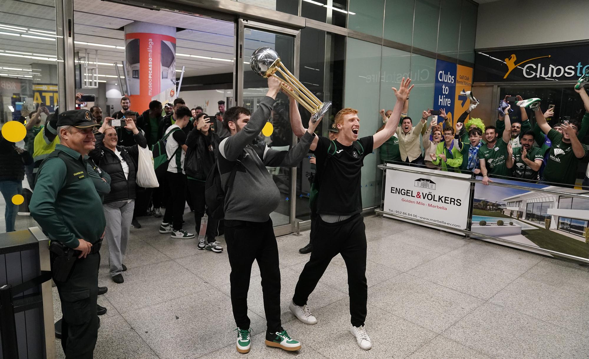 La llegada del Unicaja al aeropuerto de Málaga tras ganar la Copa del Rey