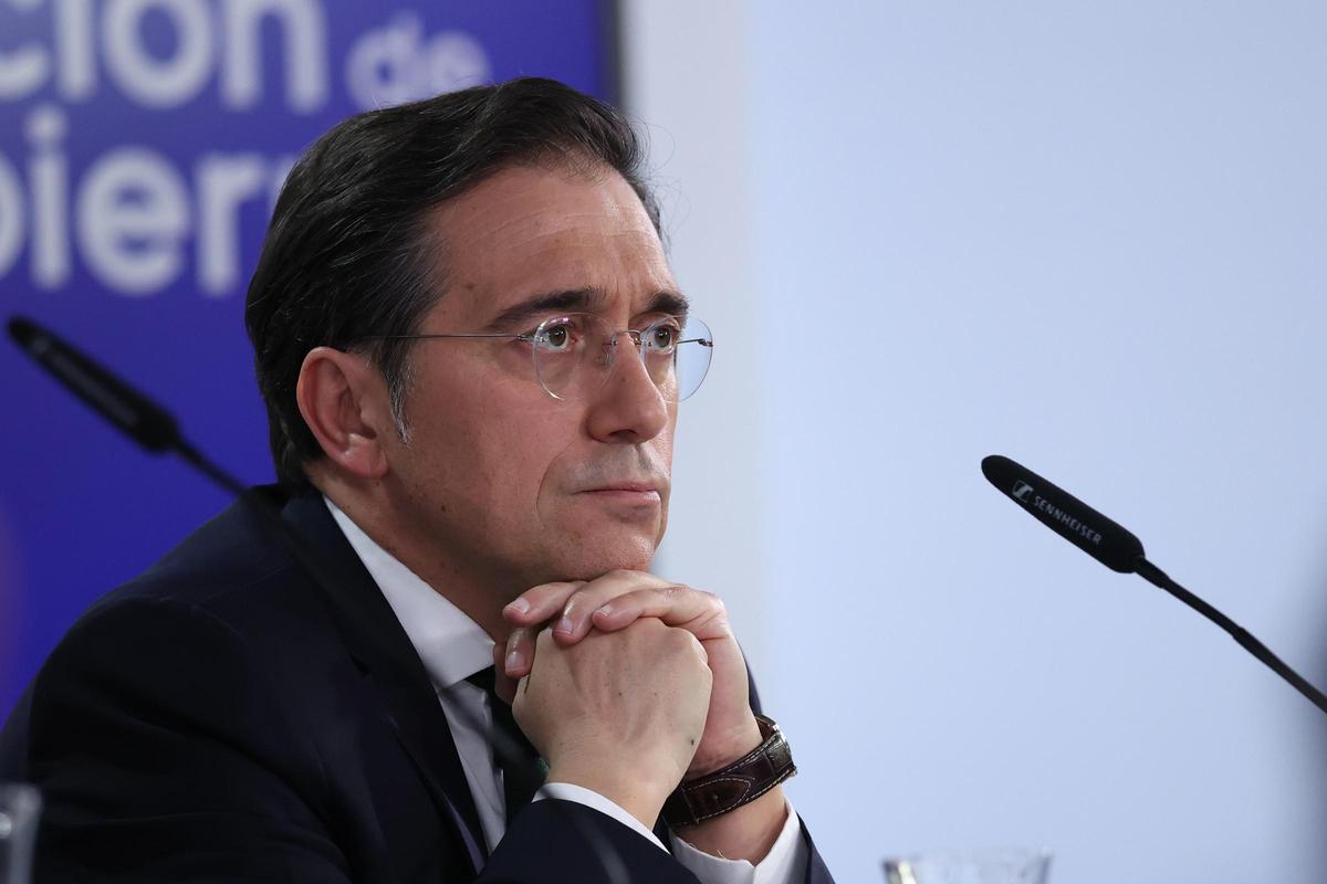 El ministro de Exteriores, José Manuel Albares , durante la rueda de prensa posterior al Consejo de Ministros, a 10 de marzo de 2026, en Madrid (España).