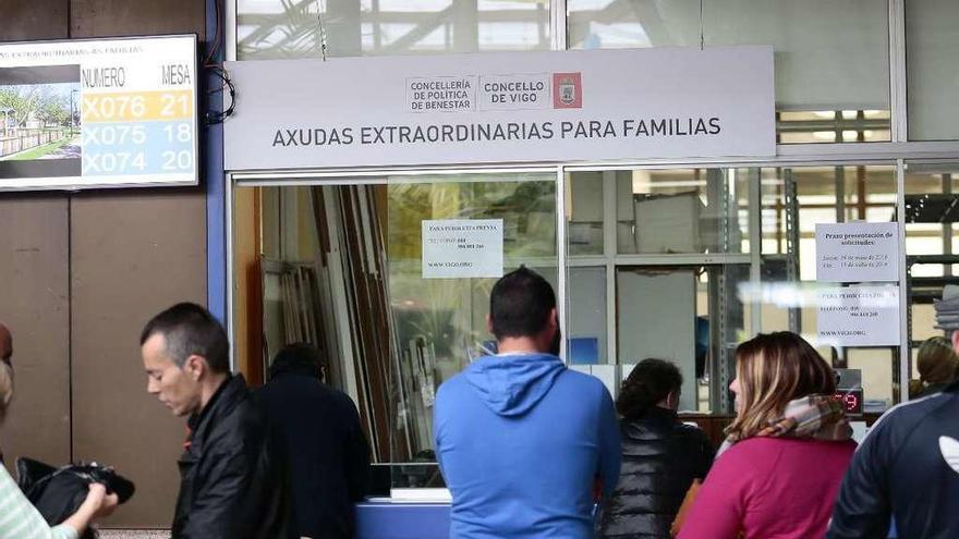 El Concello moviliza 2,6 millones para el cheque social y un plan con 250 empleos