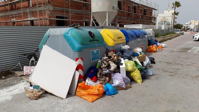 Galería de imágenes: Huelga de basureros en Formentera