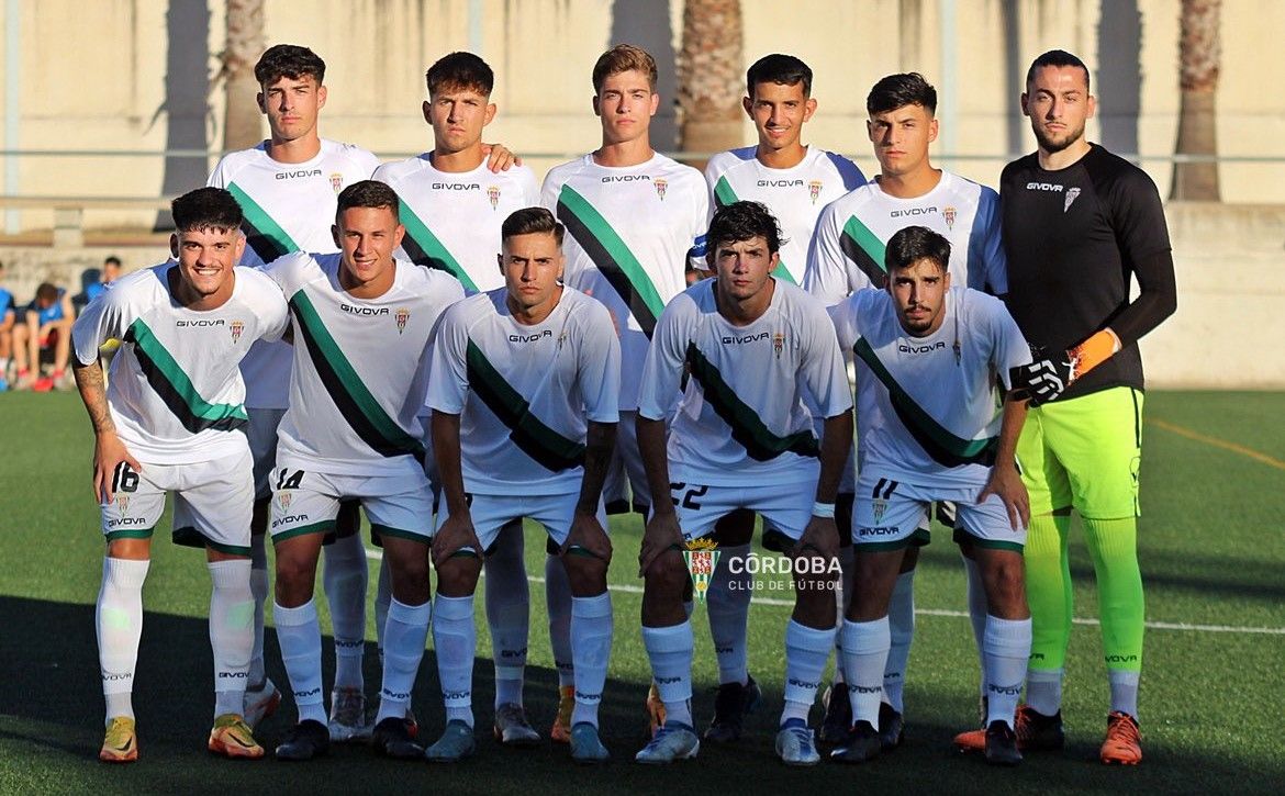 Once inicial del Córdoba CF durante un amistoso de su pretemporada.