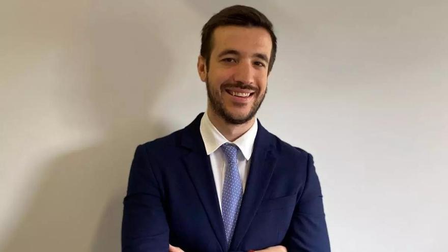 Juanma Lorente, abogado laborista: «Te pagan las vacaciones, te dan de baja y crees que estás fuera de la empresa»