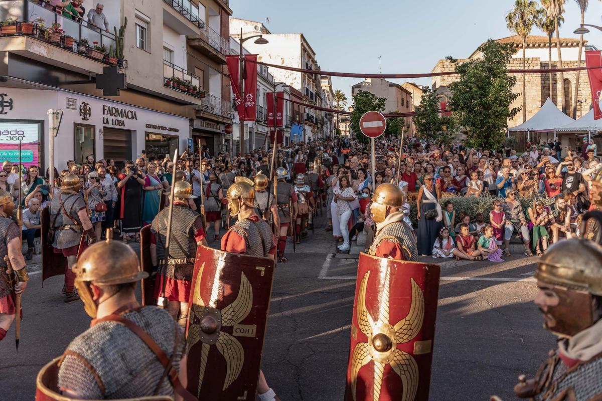 Fotogalería | Las imágenes de cómo tomaron Mérida las legiones romanas