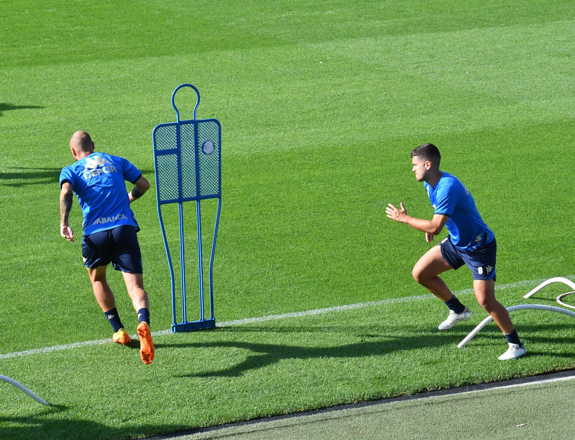 Sin partido con el DUX, el Deportivo se entrena en Riazor