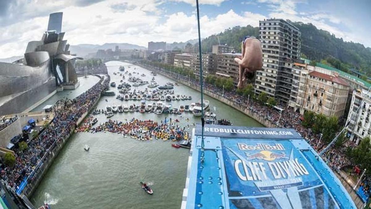 Red Bull Cliff Diving Bilbao