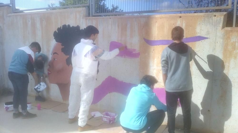 Acciones en los centros educativos por el 25N