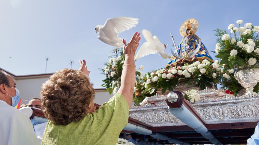 Cáceres se redobla en la despedida a la patrona