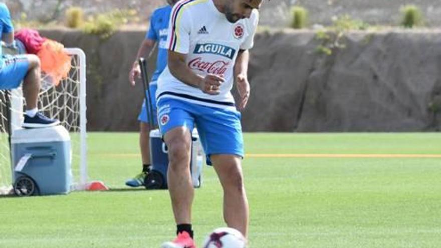 El delantero Radamel Falcao durante uno de los entrenamientos de la selección colombiana en Algorfa.