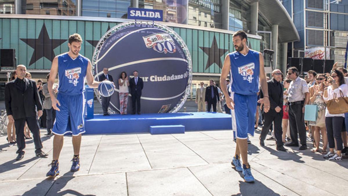 Los hermanos Gasol iniciaron este miércoles el Tour ciudadano, antesala a la Copa del Mundo de Baloncesto FIBA 2014