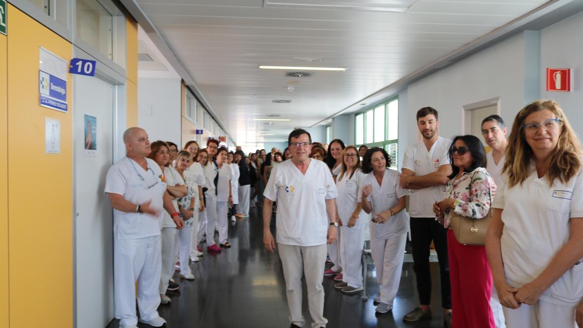 El hospital de Lanzarote despide al dermatólogo Juan Antonio Pérez Cejudo por su jubilación