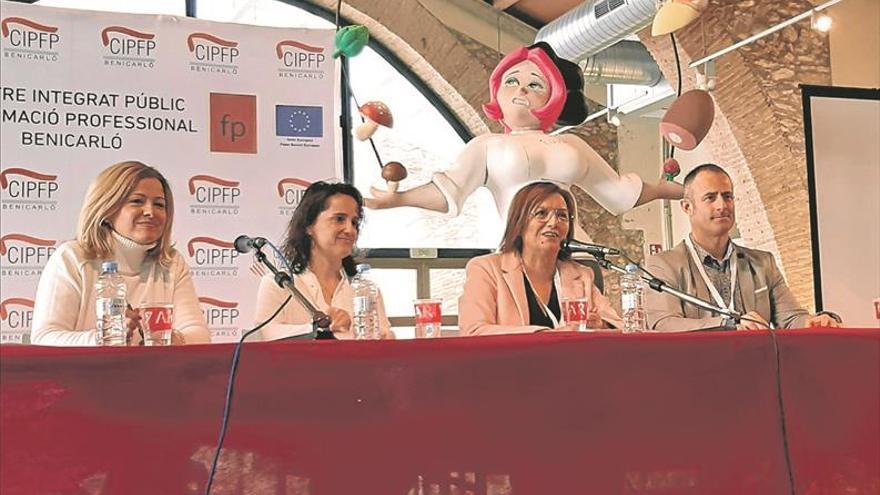 Benicarló celebra con un foro 20 años de formación de cocineros