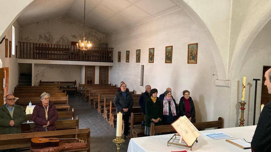 GALERÍA | Santa Cruz de Abrames, Pedralba y Terroso reciben al obispo