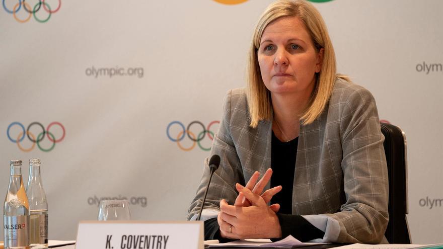 Kirsty Coventry, la &#039;chica de oro&#039; de Zimbabue que derriba barreras en el COI
