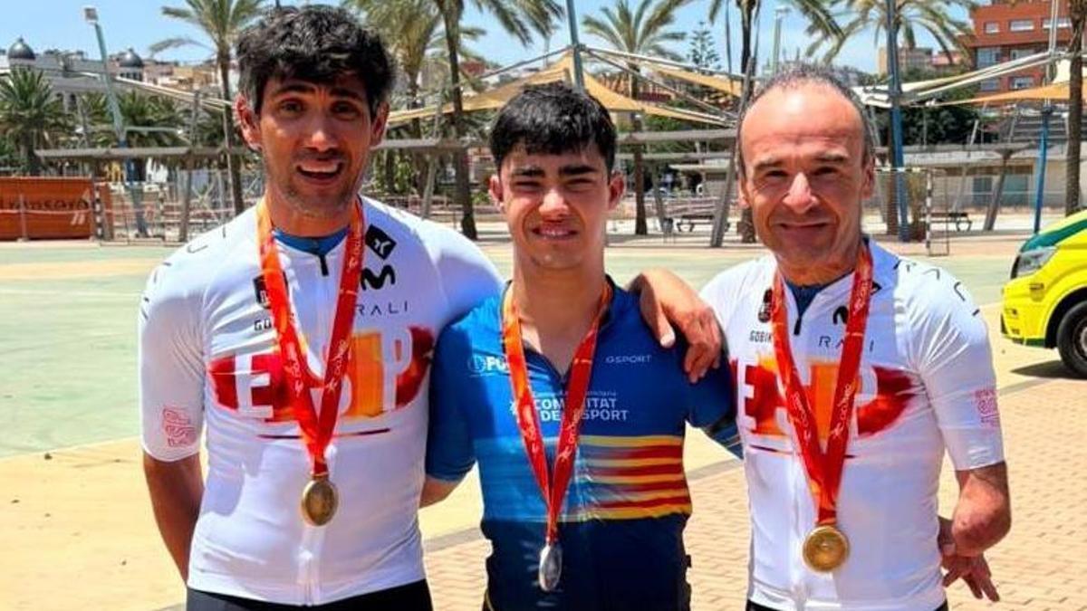 Los tres integrantes del equipo de Ciclismo Paralímpico de la Universitat Politècnica de València (UPV): Maurice Eckhard Tió (MC2), Pablo Torres Muñoz (MT1) y Ricardo Ten Argilés (MC1),