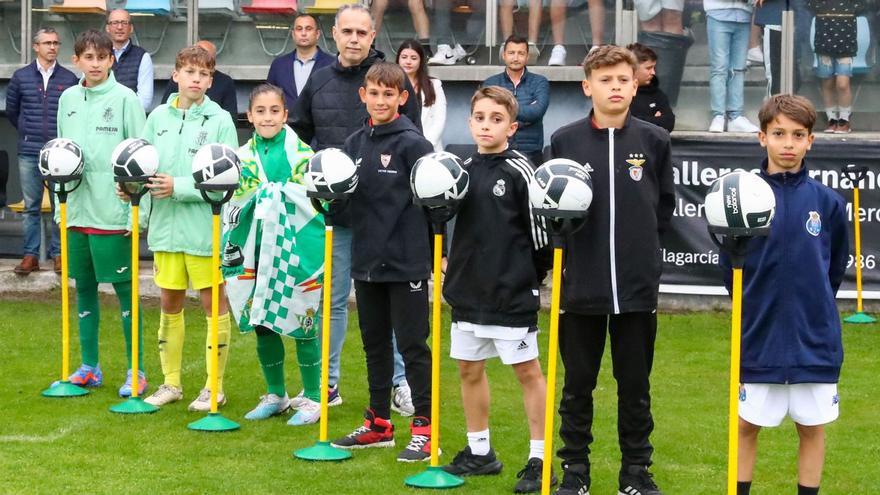 Las perlas del futuro del fútbol mundial se cultivan en el Arousa Fútbol 7 de Ribadumia