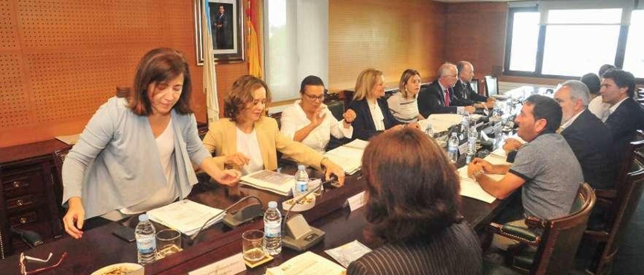 La reunión del consejo de administración de la Autoridad Portuaria celebrada ayer. // Iñaki Abella