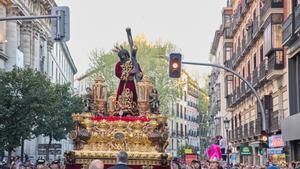 Archivo - Procesión de Jesús del Gran Poder y Virgen de la Macarena, a 6 de abril de 2023, en Madrid (España).