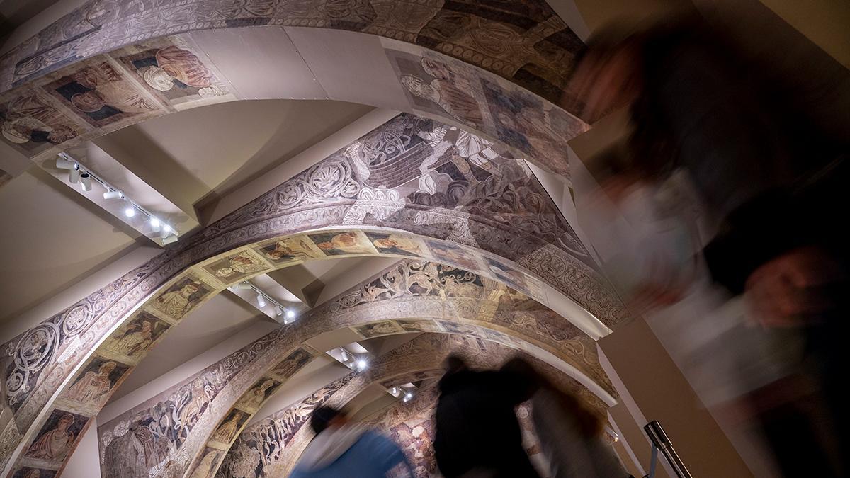 Pinturas de Sijena en las salas de arte románico en el MNAC