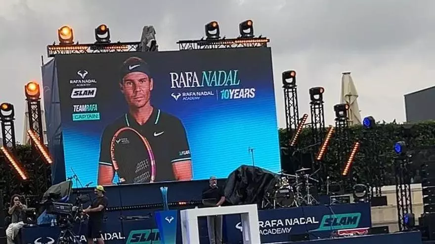 Ovación histórica en Manacor para recibir a Rafa Nadal en su reaparición