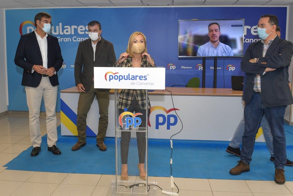 La presidenta del PP de Canarias, Australia Navarro, anuncia que no se presentará a la reelección