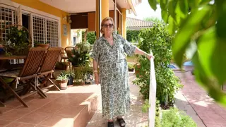 Usuaria de la ayuda a domicilio: "Esta atención es como un regalo, ya no podría estar sin ellas"