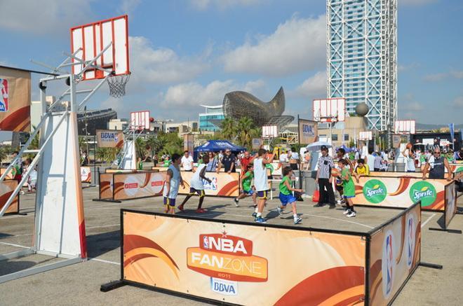 La NBA Fanzone tuvo lugar el fin de semana del 10 y 11 de septiembre en el Moll de la Marina de Barcelona