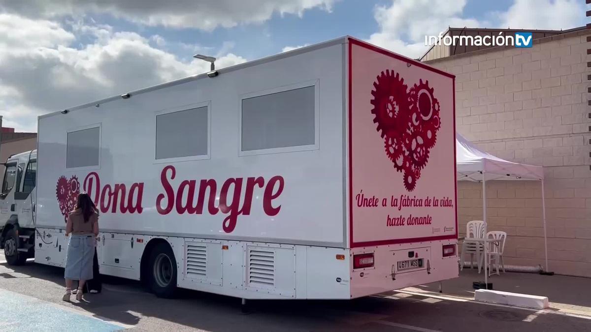 Elche, epicentro de la campaña de donación de sangre y médula desarrollada este lunes