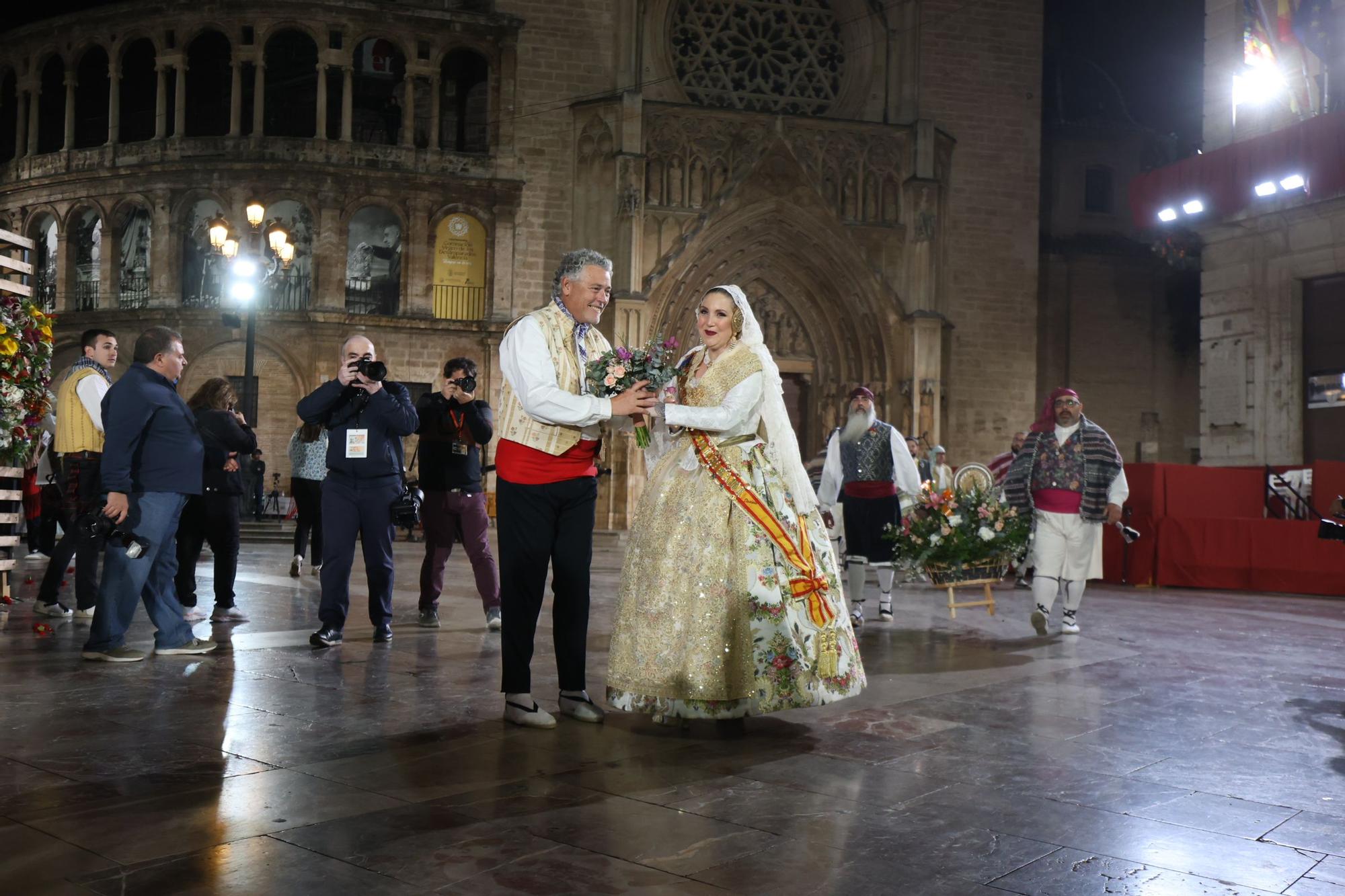 Ofrenda 2023 | Falleras Mayores e Infantiles de comisiones del 17 de Marzo (y II)