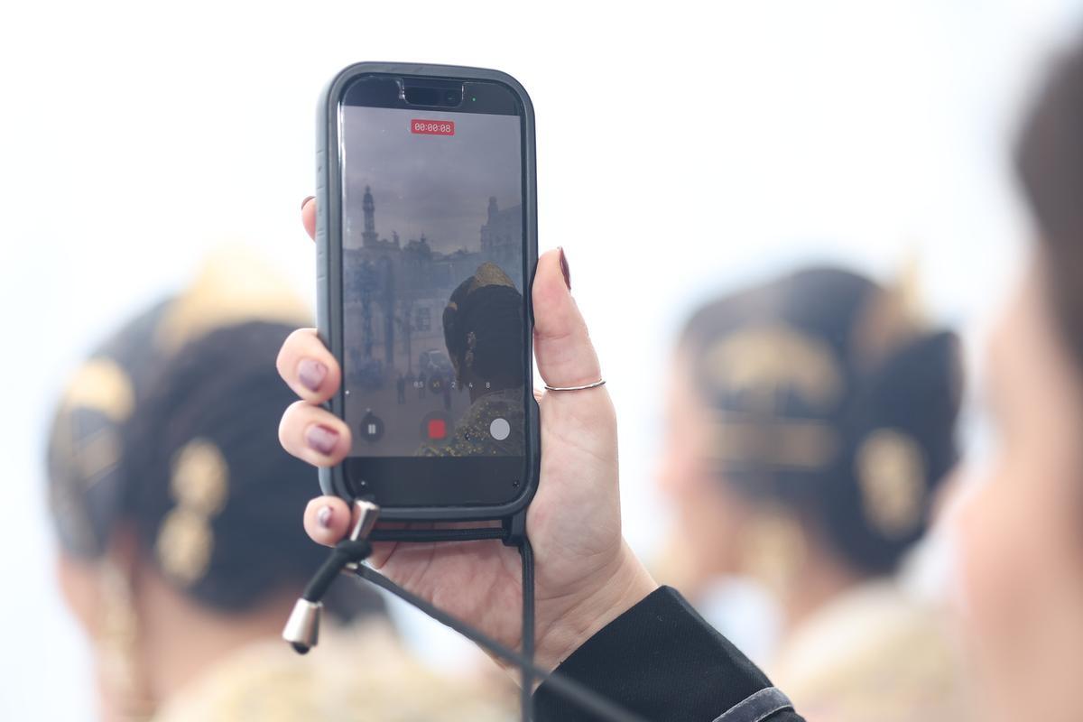 El palco del 8 de marzo: El día de ellas