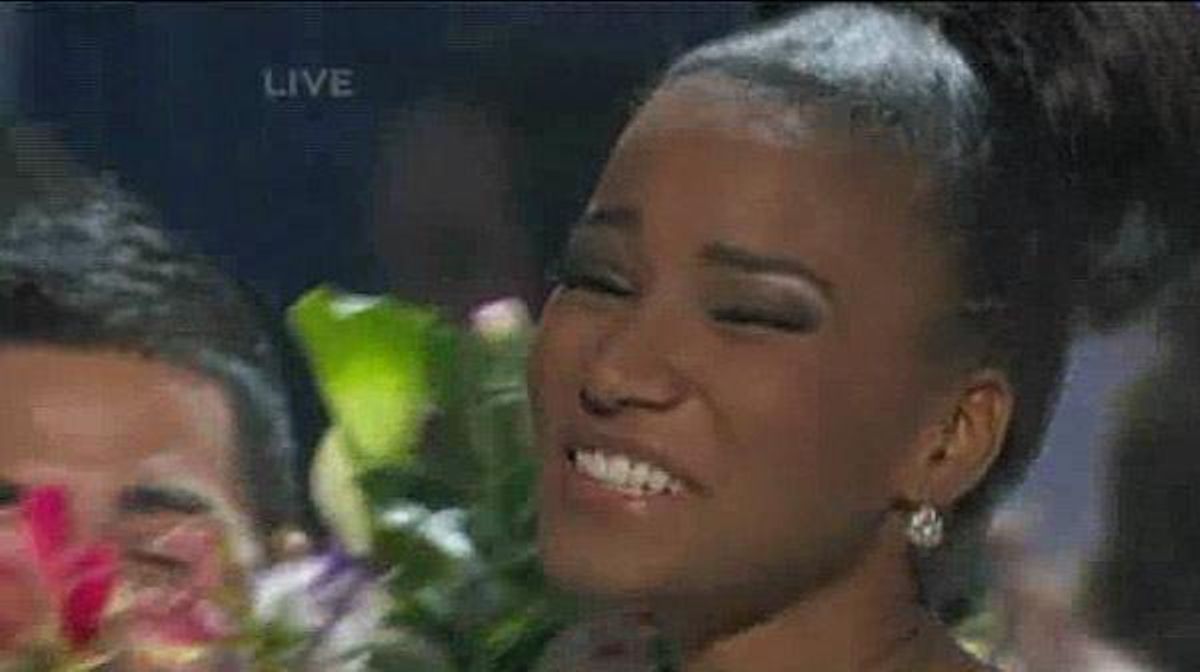 L’angolesa Leila Lopes, la nova Miss Univers.