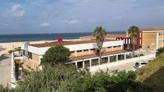 La lucha vecinal frena el macroproyecto urbanístico que amenaza la costa de Tarifa: "Se ha puesto fin a una pesadilla"