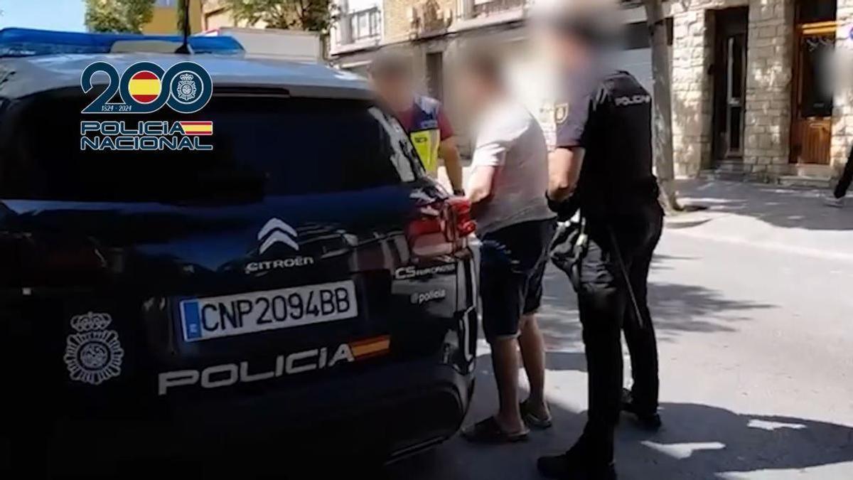 Detingudes dues persones a Manresa acusades d'explotar sexualment dones vulnerables de Sud-Amèrica
