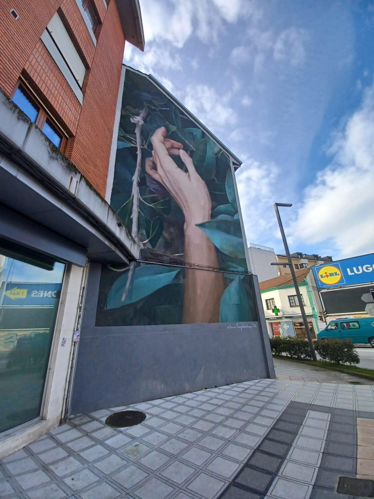 "La mano", de Elisa Capdevila, en Lugones.