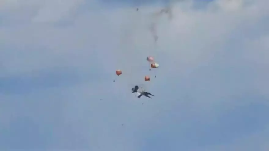 Dos F-18 estadounidenses se estrellan tras colisionar en pleno vuelo durante una exhibición en Idaho (EEUU)