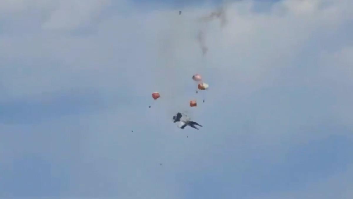 Dos F-18 estadounidenses se estrellan tras colisionar en pleno vuelo durante una exhibición en Idaho (EEUU)