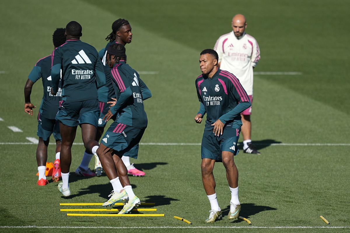 Kylian Mbappe during the training day of Real Madrid ahead the Spanish League, LaLiga EA Sports, football match against Malaga CF at Ciudad Deportiva Real Madrid on August 29, 2026, in Valdebebas, Madrid, Spain. AFP7 29/08/2026 ONLY FOR USE IN SPAIN. Oscar J. Barroso / AFP7 / Europa Press;2026;SOCCER;SPAIN;SPORT;ZSOCCER;ZSPORT;Real Madrid training and press conference - LaLiga EA Sports
