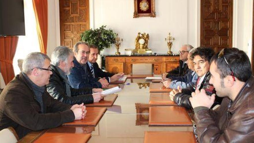 Firma del acuerdo en el Ayuntamiento.