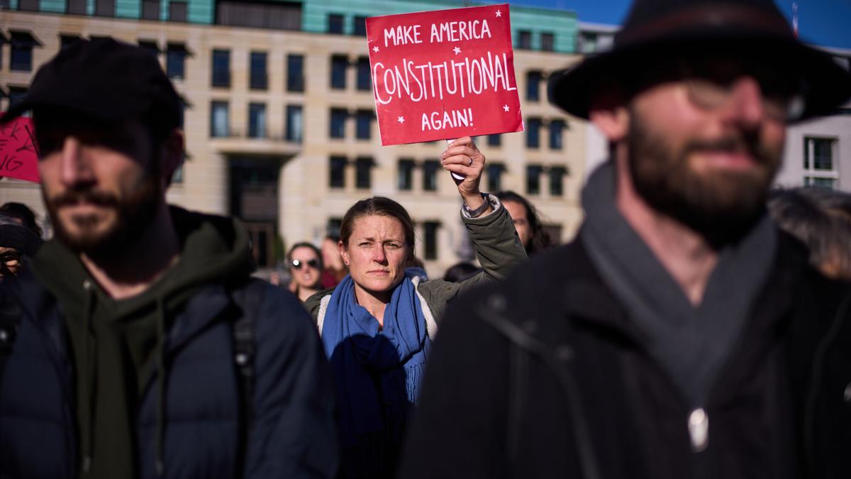 Millones de manifestantes protestan contra Trump en las principales ciudades de EEUU
