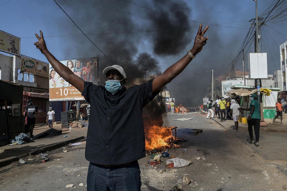 Protestes al Senegal arran de la decisió d’ajornar les eleccions